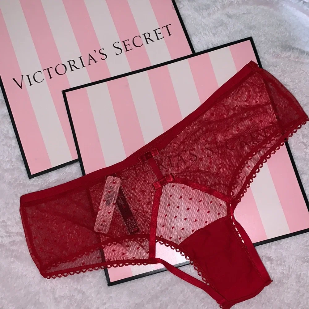 NEW WITH TAGS -TWO VICTORIA SECRET CHEEKY‎ PANTY
